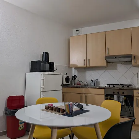 Yellow Dream Corner *